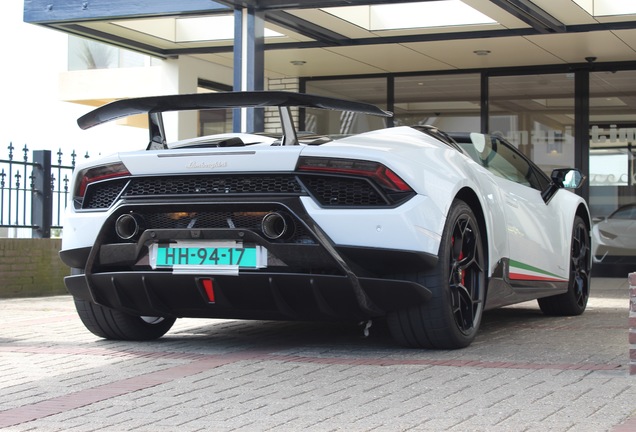 Lamborghini Huracán LP640-4 Performante Spyder