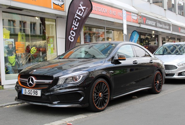 Mercedes-Benz CLA 45 AMG OrangeArt Edition C117