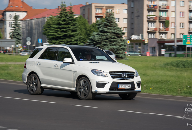 Mercedes-Benz ML 63 AMG W166