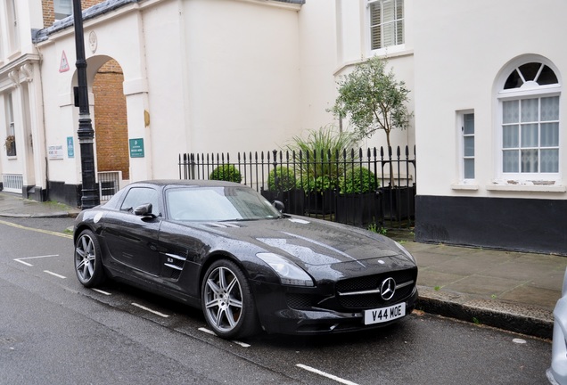 Mercedes-Benz SLS AMG