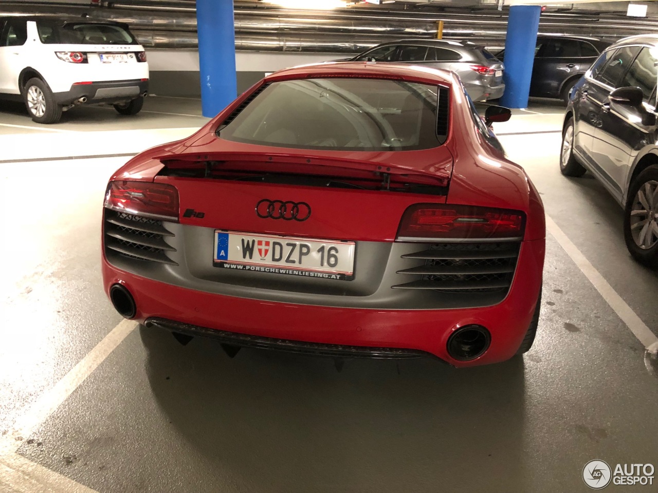 Audi R8 V10 Plus 2013