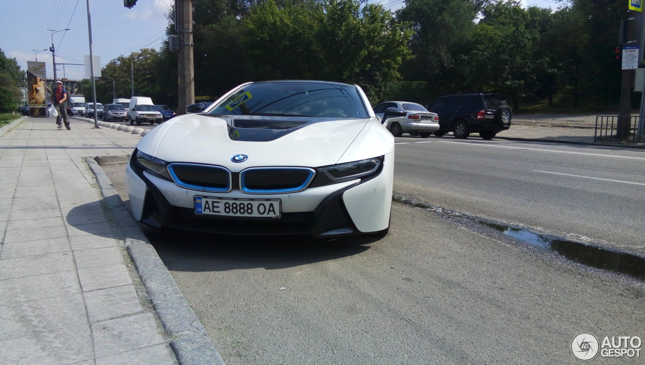 BMW i8