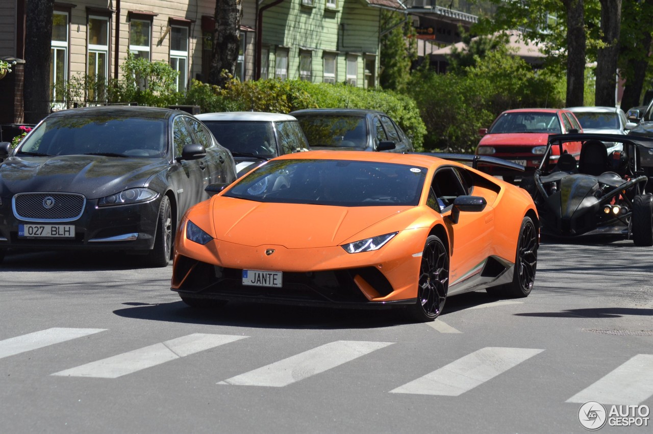 Lamborghini Huracán LP640-4 Performante