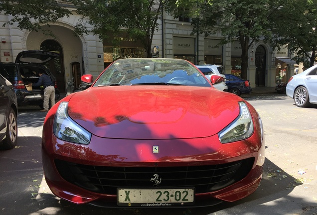 Ferrari GTC4Lusso