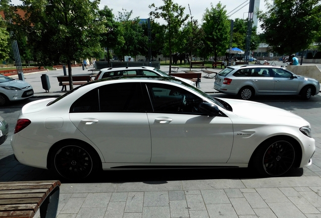 Mercedes-AMG C 63 S W205