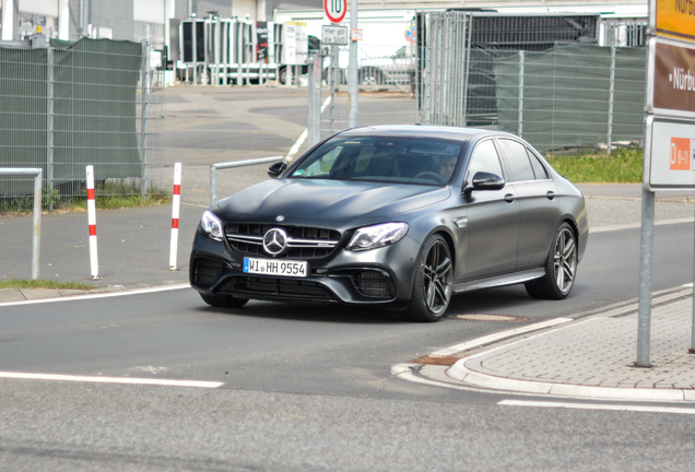 Mercedes-AMG E 63 S W213 Edition 1