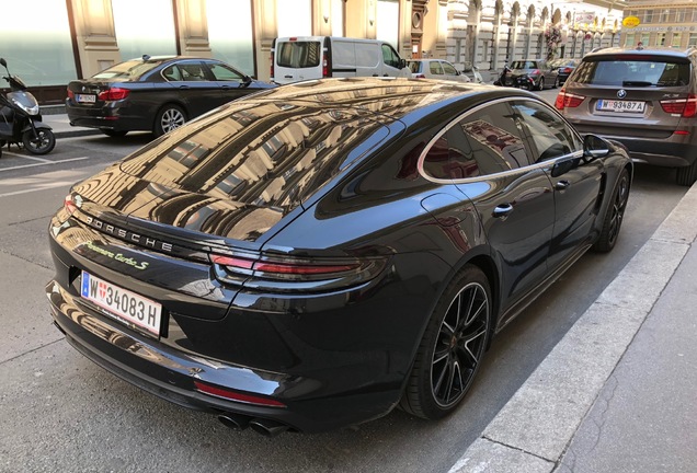 Porsche 971 Panamera Turbo S E-Hybrid