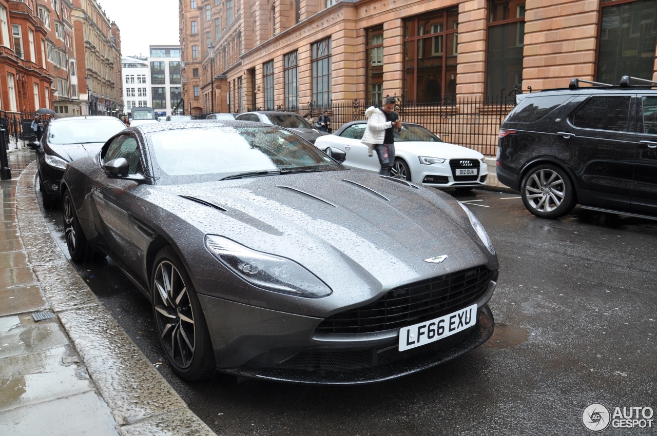 Aston Martin DB11