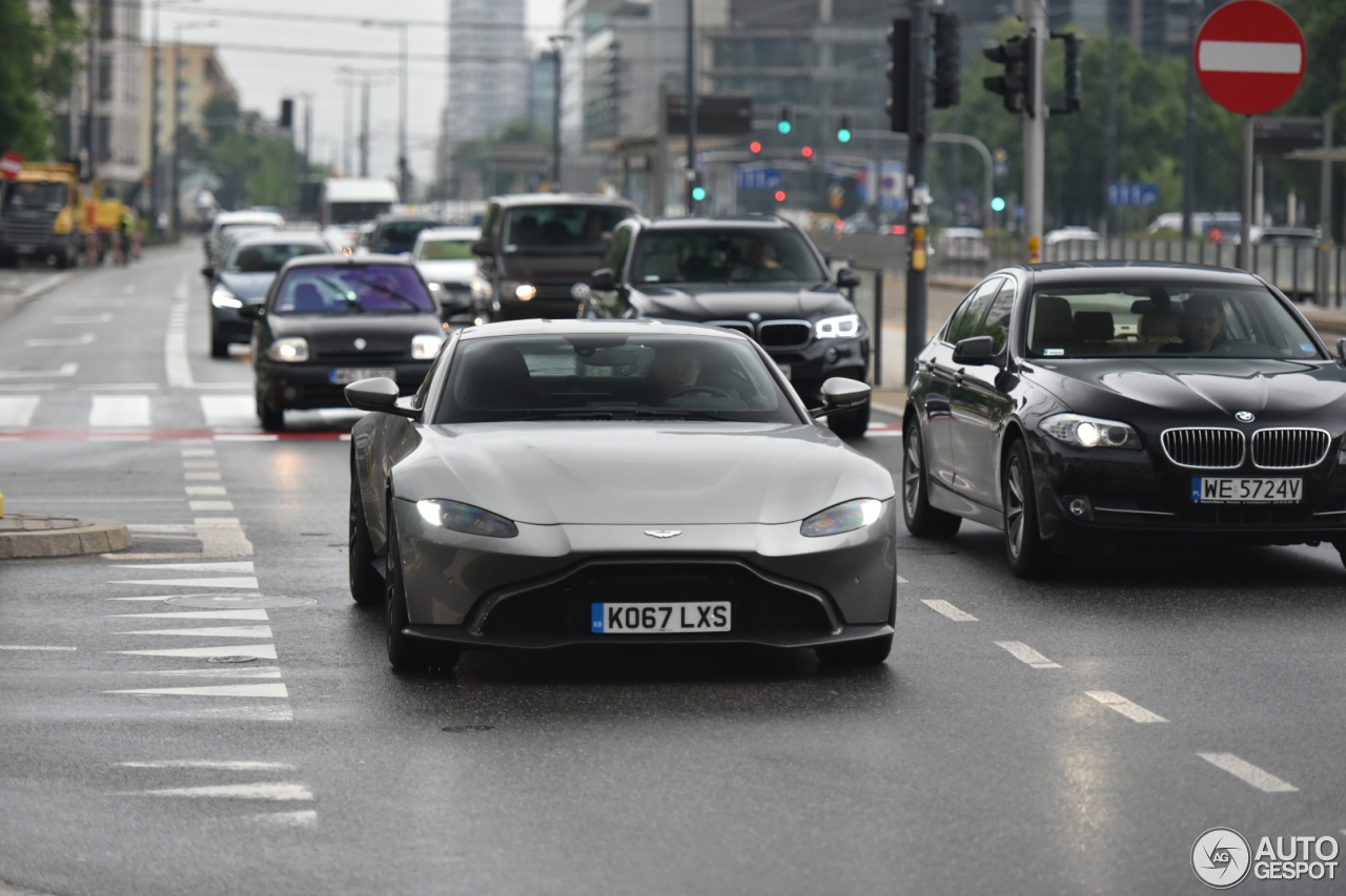 Aston Martin V8 Vantage 2018