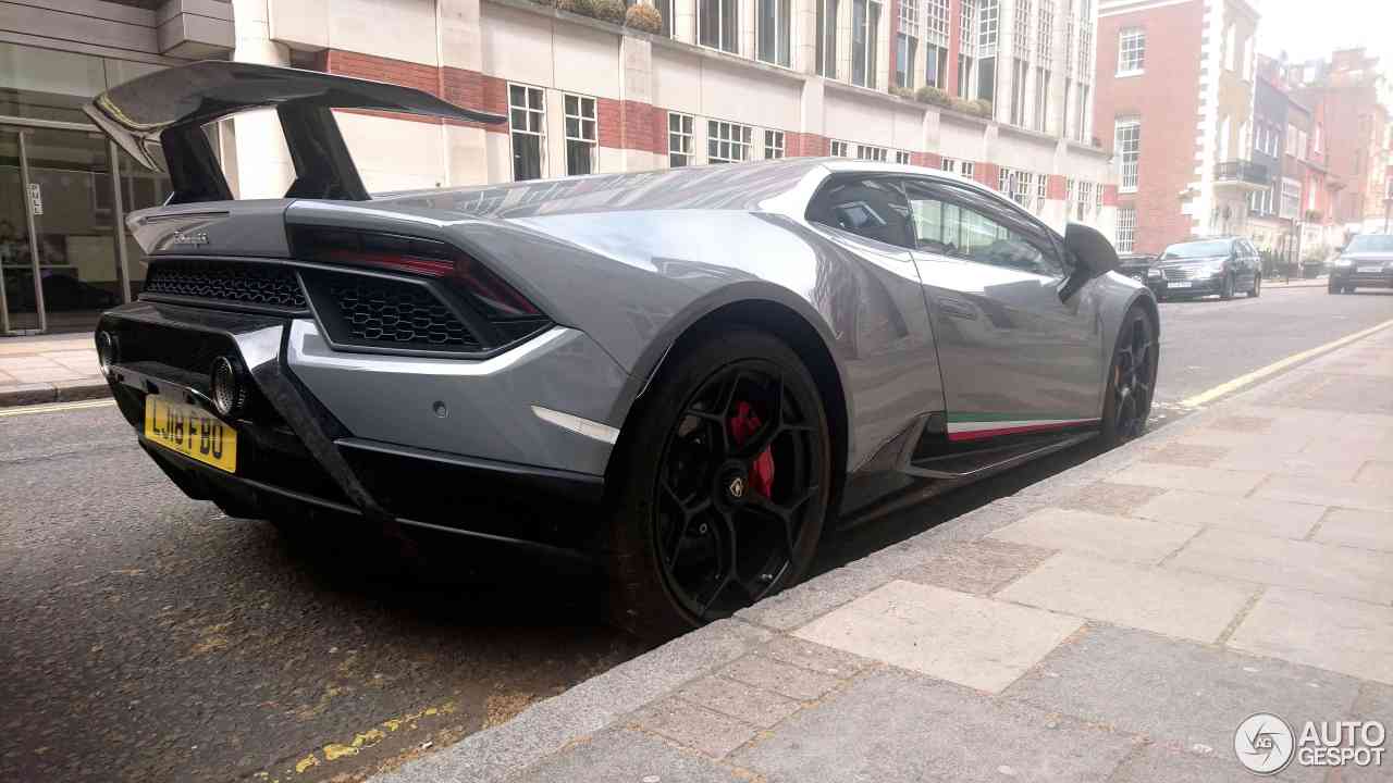 Lamborghini Huracán LP640-4 Performante