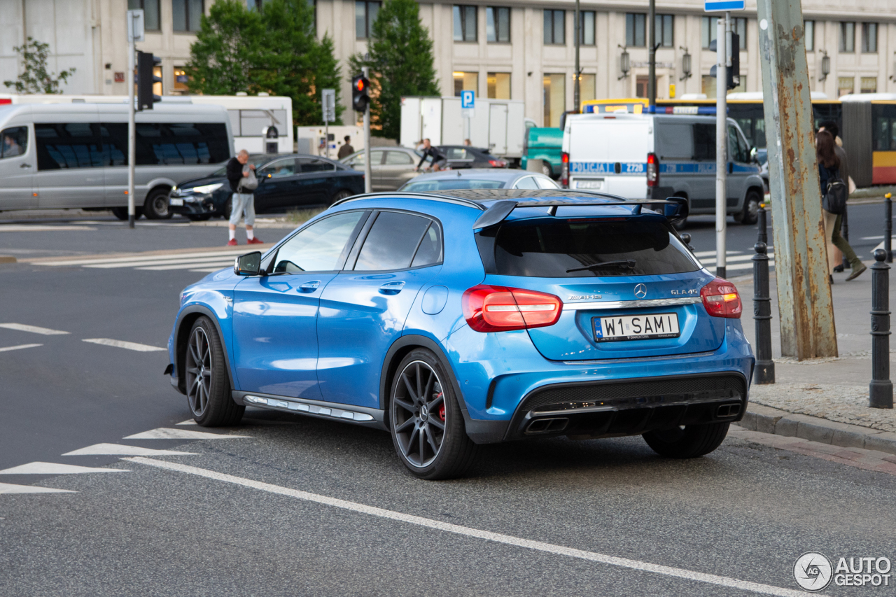 Mercedes-AMG GLA 45 X156