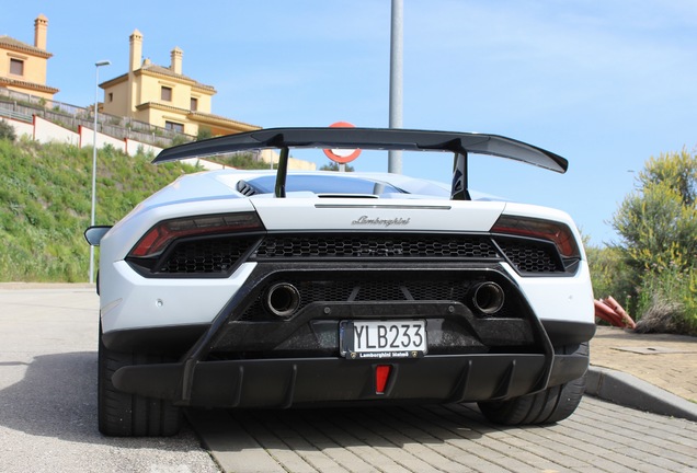 Lamborghini Huracán LP640-4 Performante