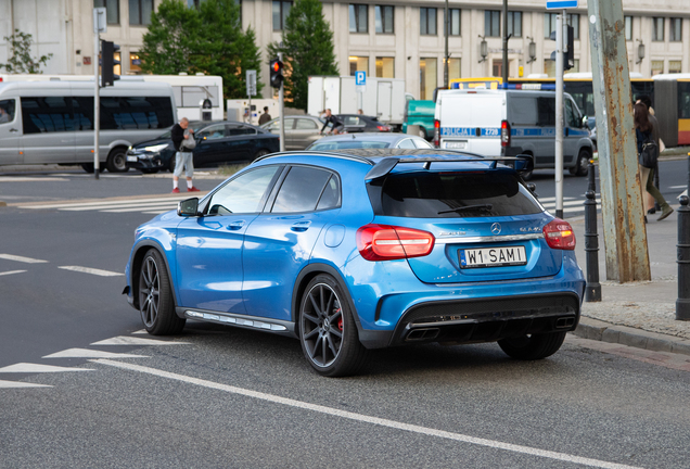 Mercedes-AMG GLA 45 X156