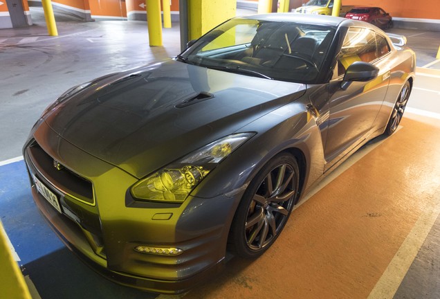 Nissan GT-R 2013