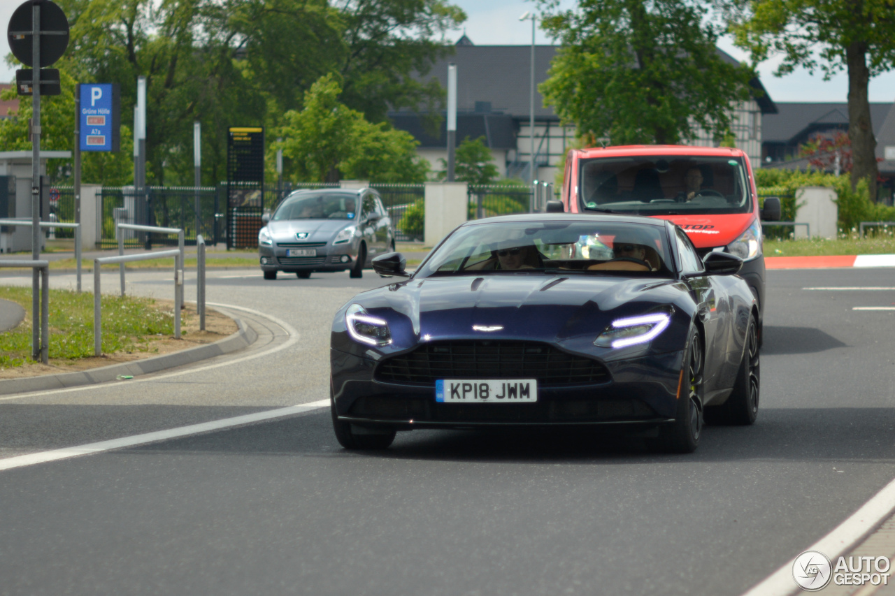 Aston Martin DB11 AMR