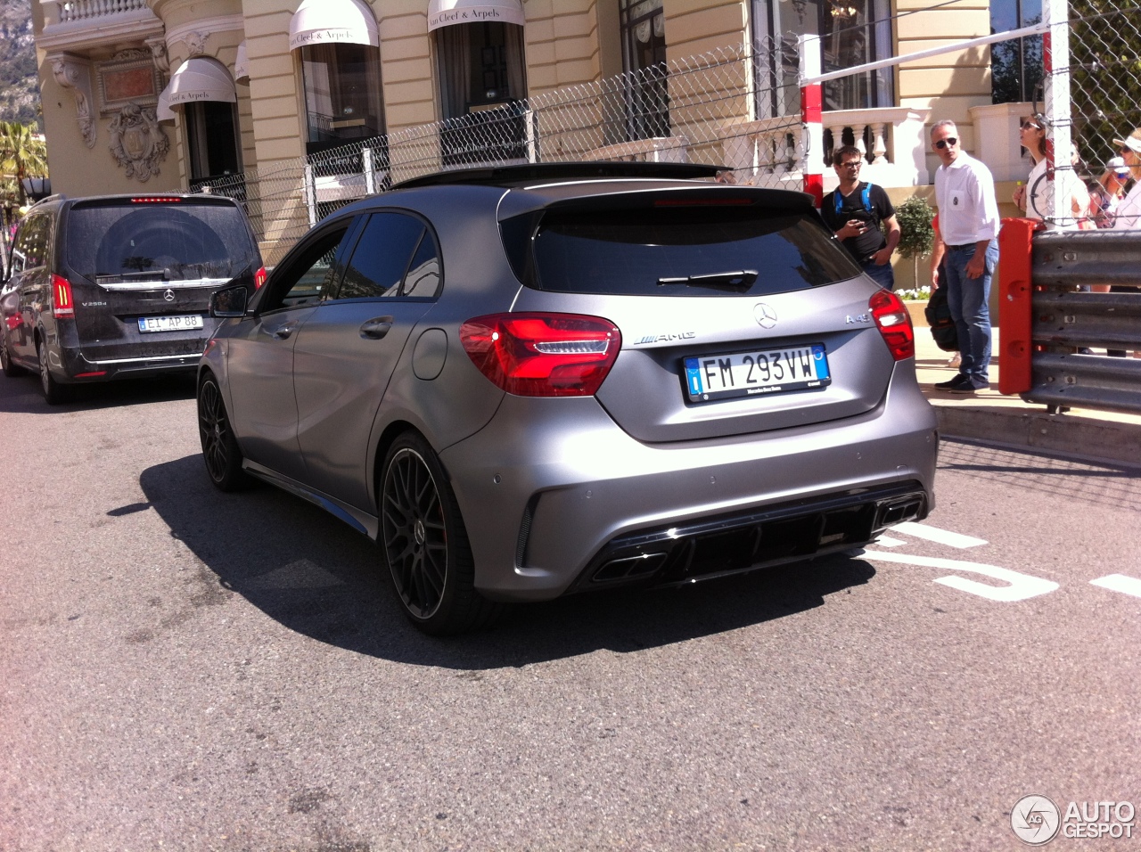 Mercedes-AMG A 45 W176 2015