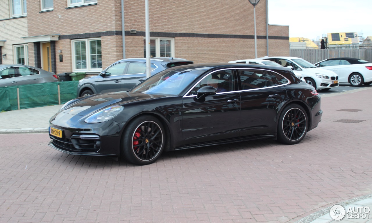 Porsche 971 Panamera Turbo Sport Turismo