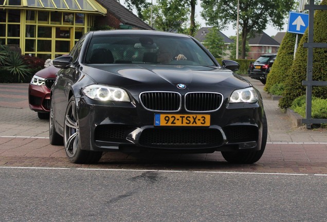 BMW M5 F10 2011