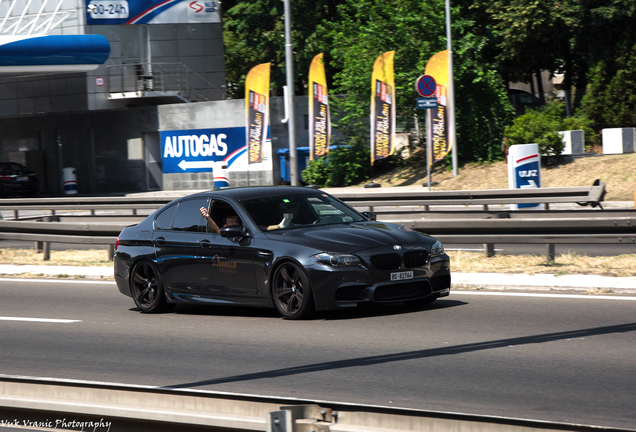 BMW M5 F10 2011