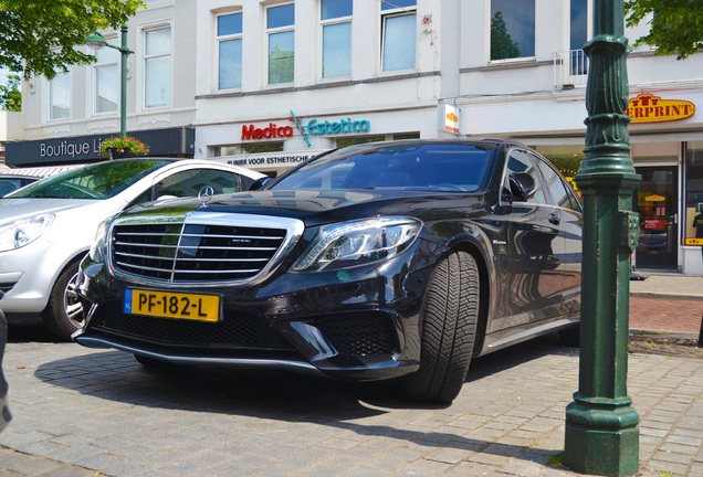 Mercedes-AMG S 63 V222