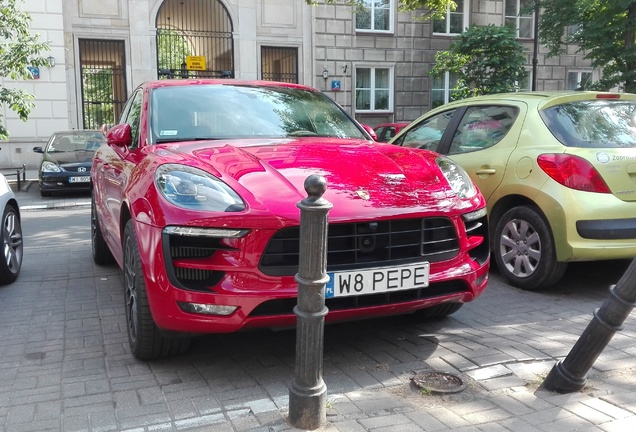 Porsche 95B Macan GTS