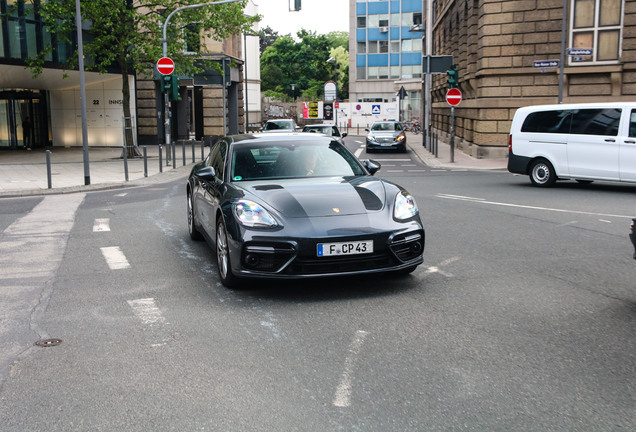 Porsche 971 Panamera Turbo