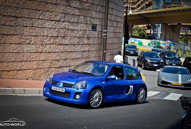 Renault Clio V6 Phase II