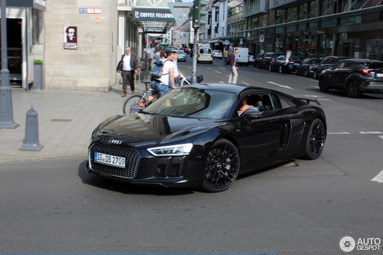 Audi R8 V10 Plus 2015