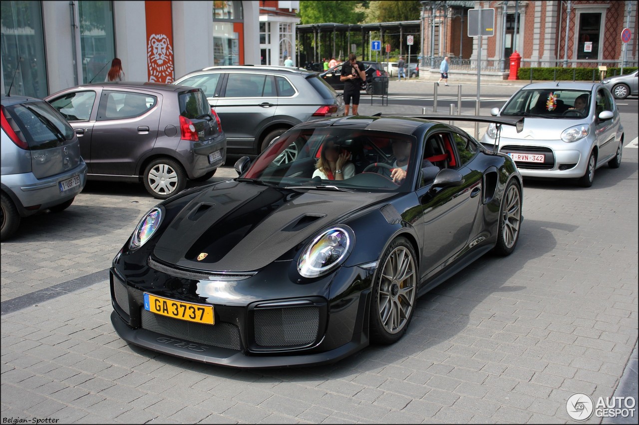 Porsche 991 GT2 RS Weissach Package