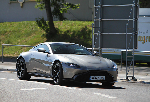 Aston Martin V8 Vantage 2018