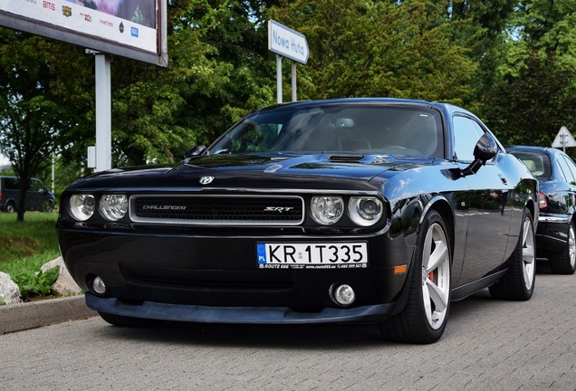 Dodge Challenger SRT-8