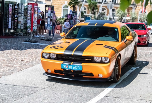 Dodge Challenger SRT-8 392