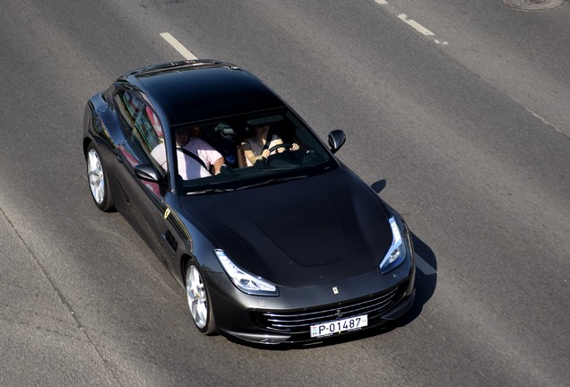 Ferrari GTC4Lusso T