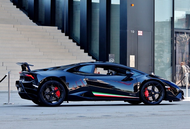 Lamborghini Huracán LP640-4 Performante