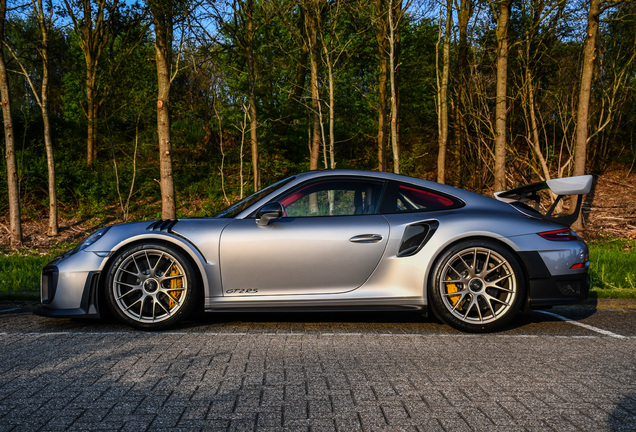 Porsche 991 GT2 RS Weissach Package