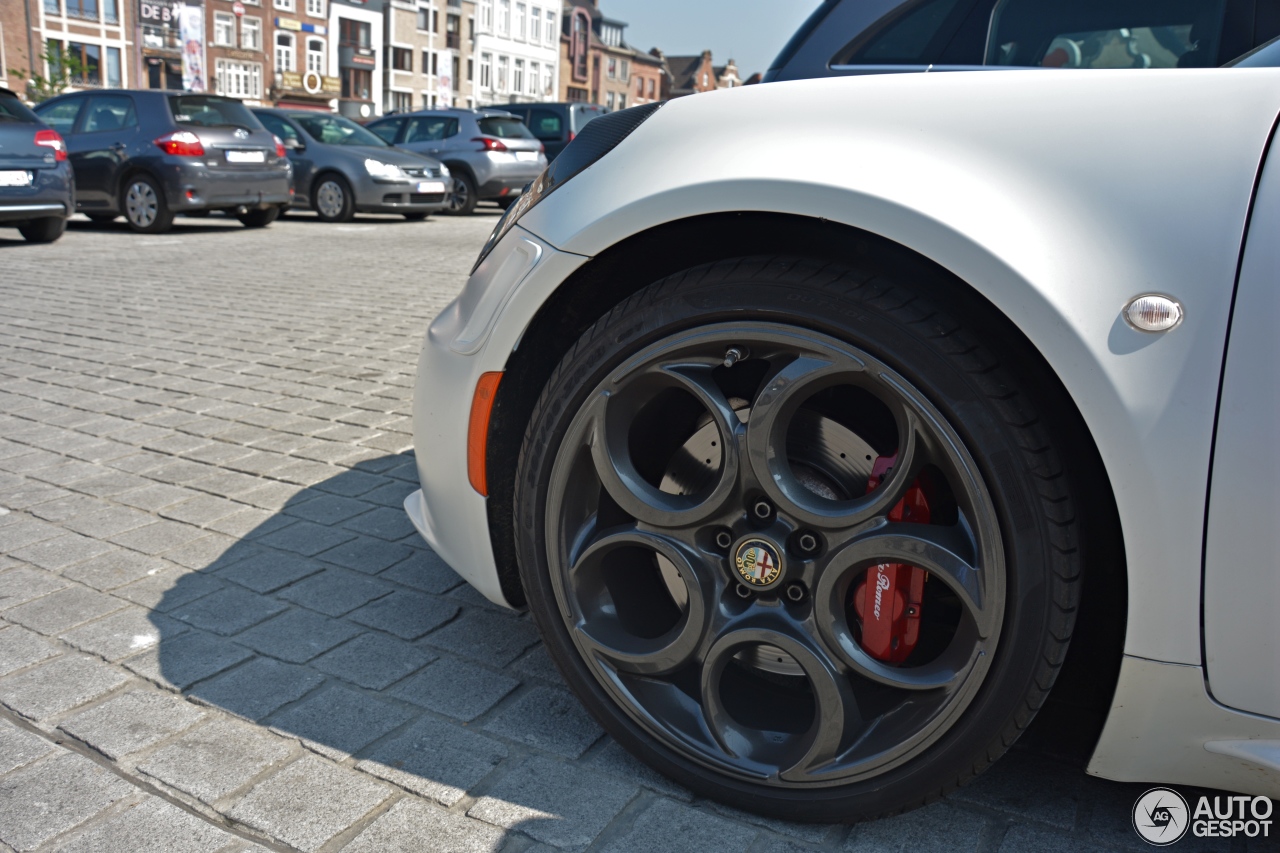 Alfa Romeo 4C Launch Edition