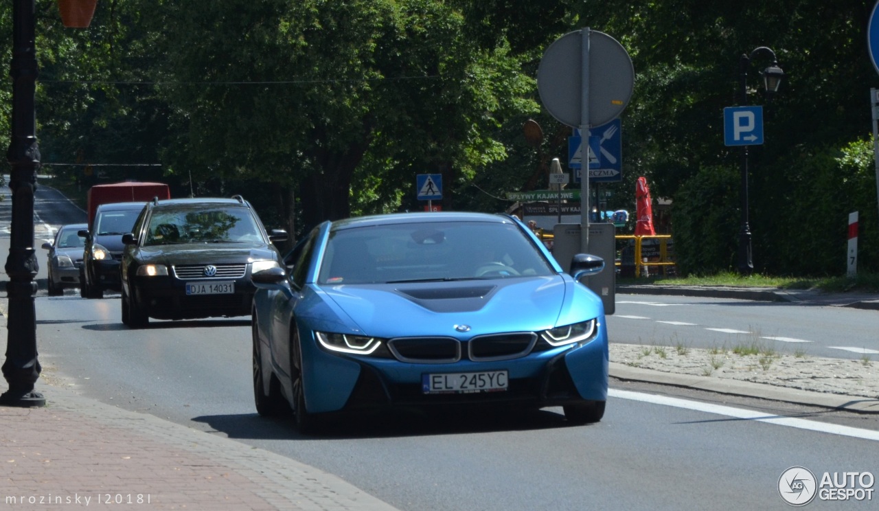 BMW i8