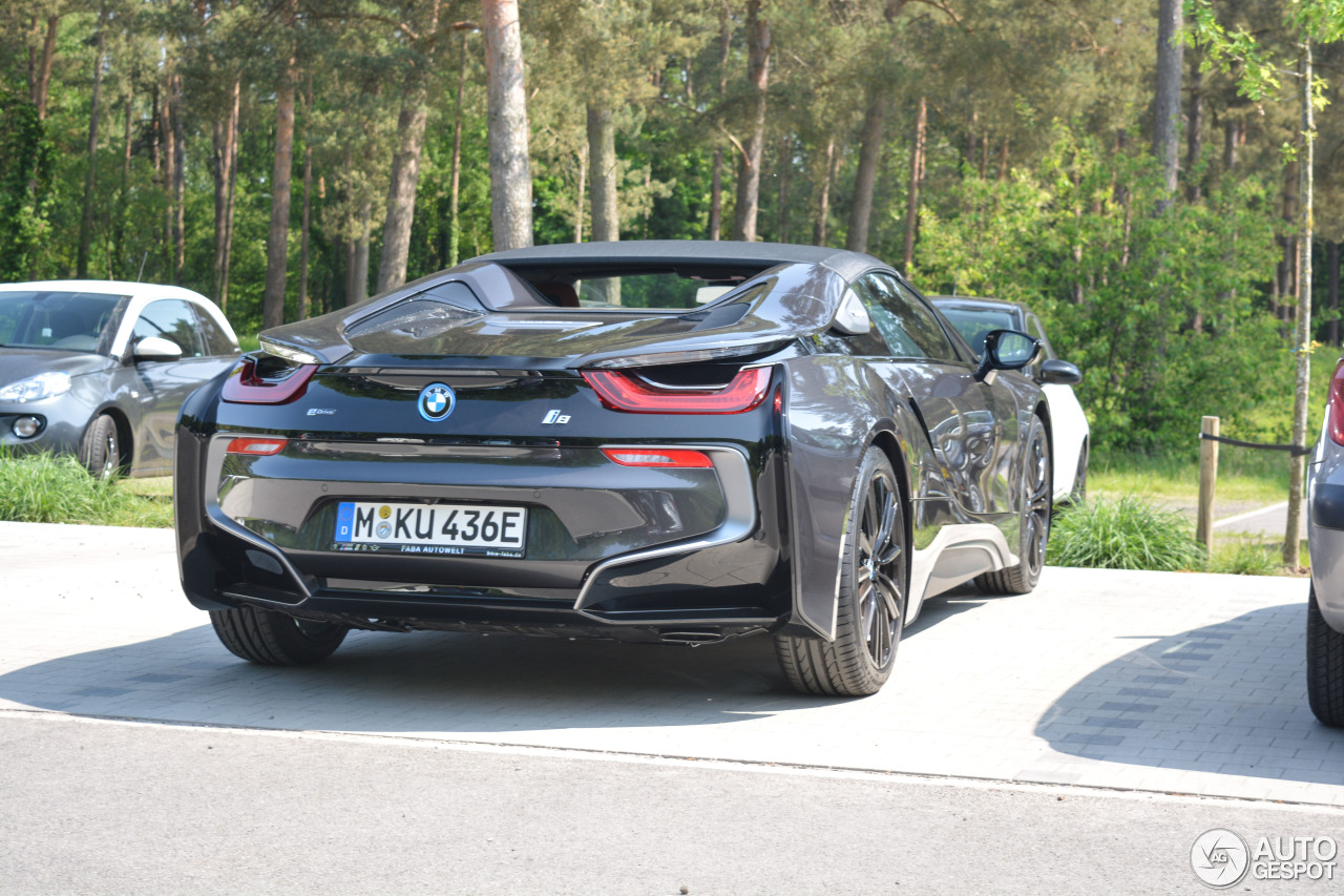 BMW i8 Roadster