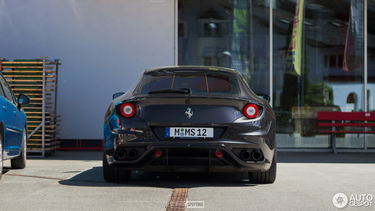 Ferrari FF