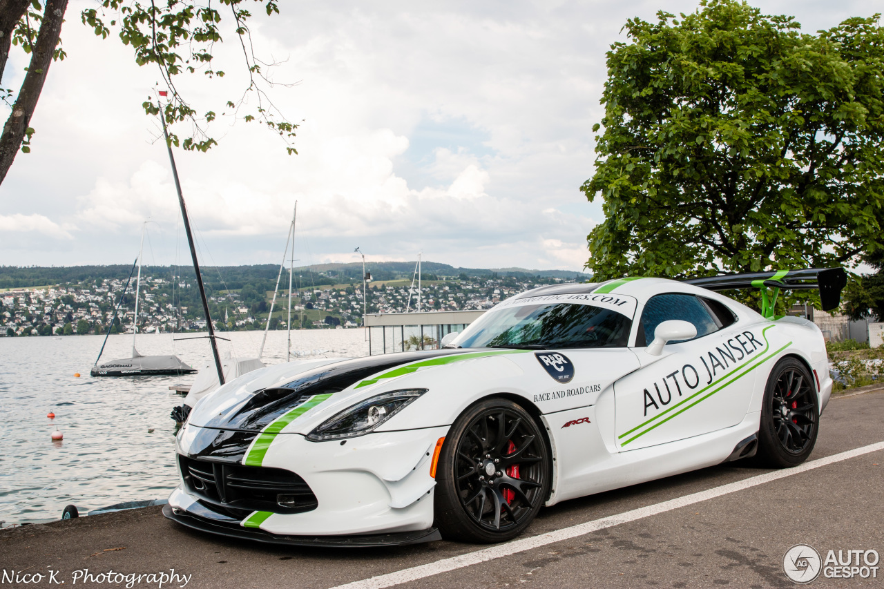 SRT 2016 Viper ACR Extreme