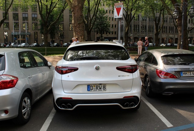 Alfa Romeo Stelvio Quadrifoglio