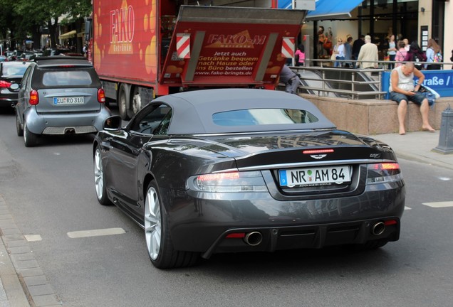 Aston Martin DBS Volante