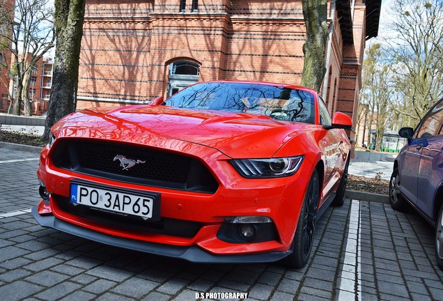 Ford Mustang GT 2015