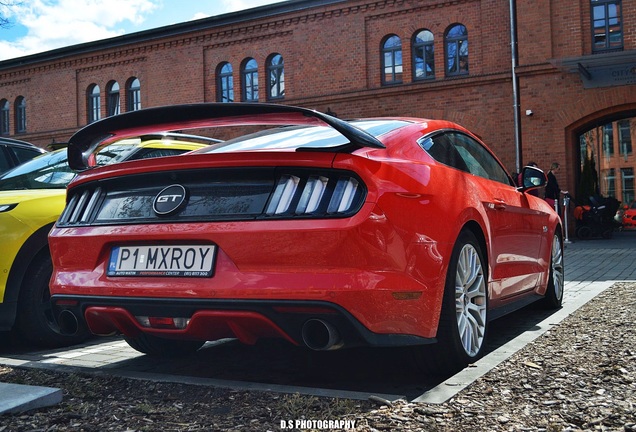 Ford Mustang GT 2015