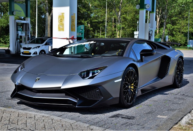 Lamborghini Aventador LP750-4 SuperVeloce