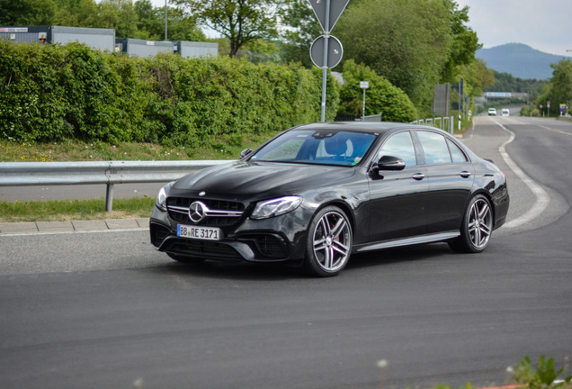 Mercedes-AMG E 63 S W213