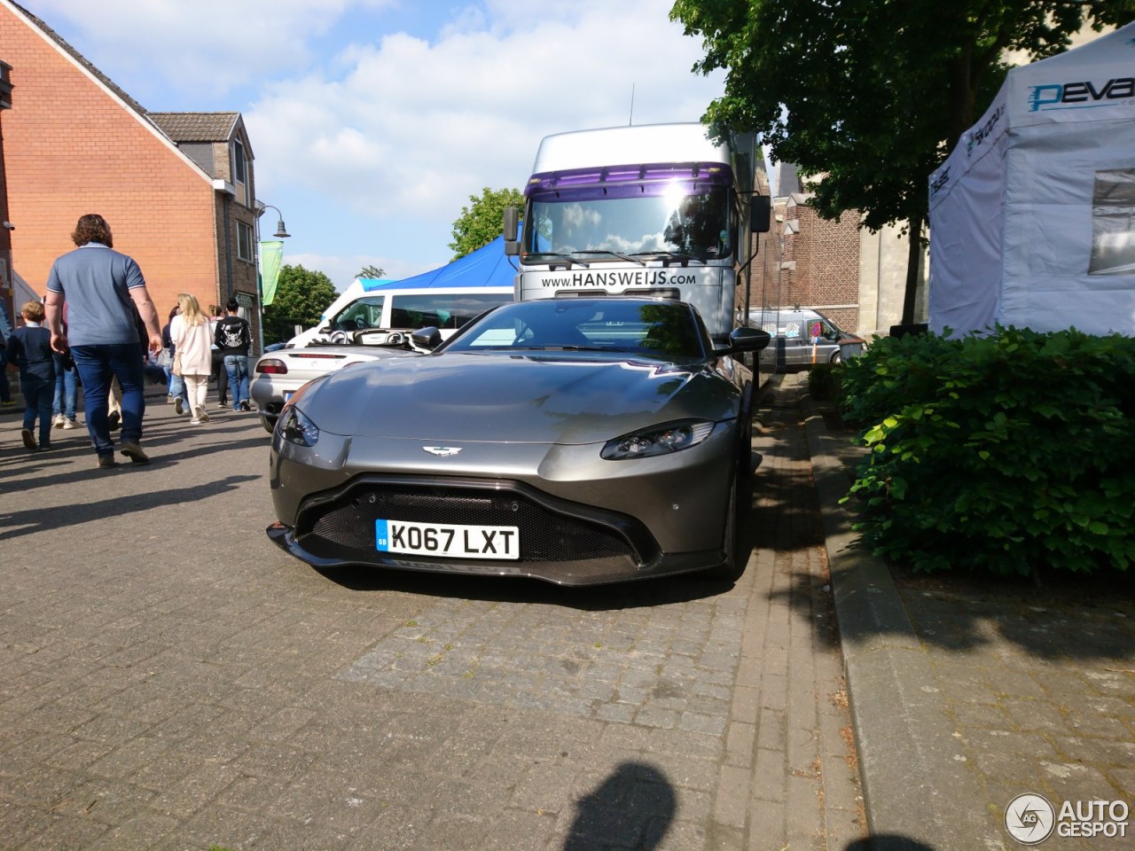 Aston Martin V8 Vantage 2018