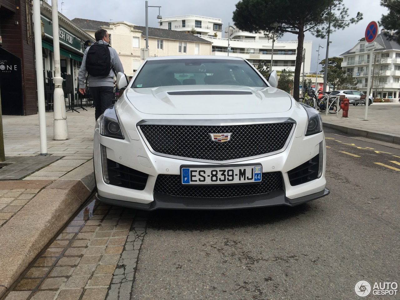 Cadillac CTS-V 2015