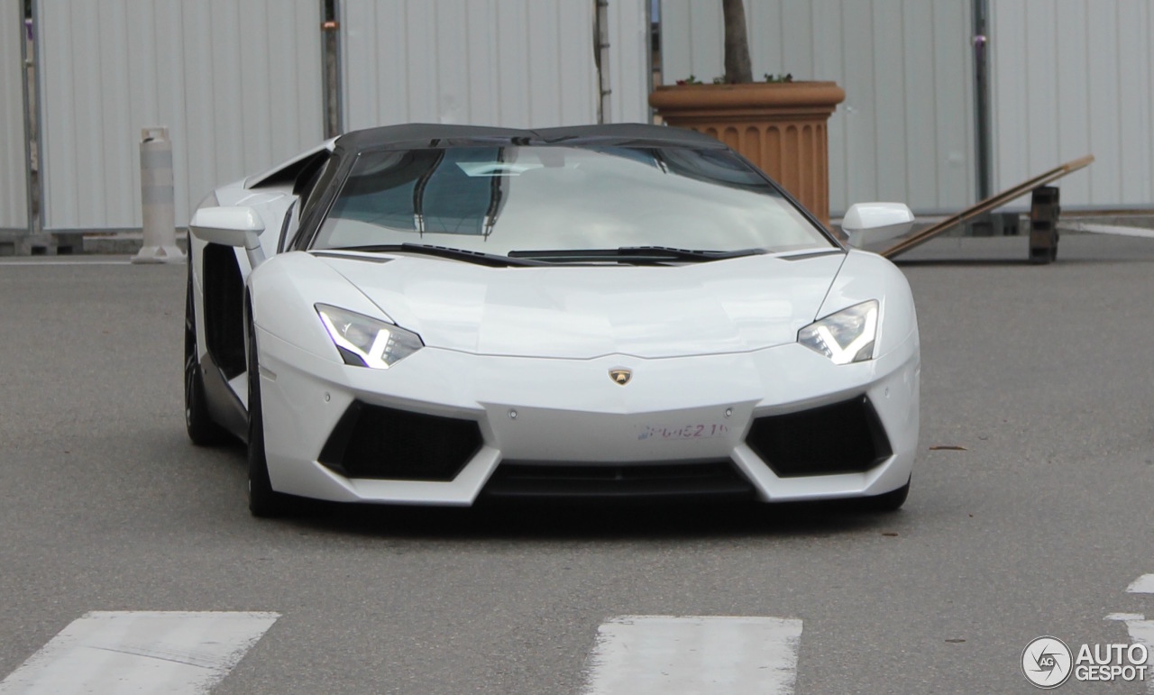 Lamborghini Aventador LP700-4 Roadster