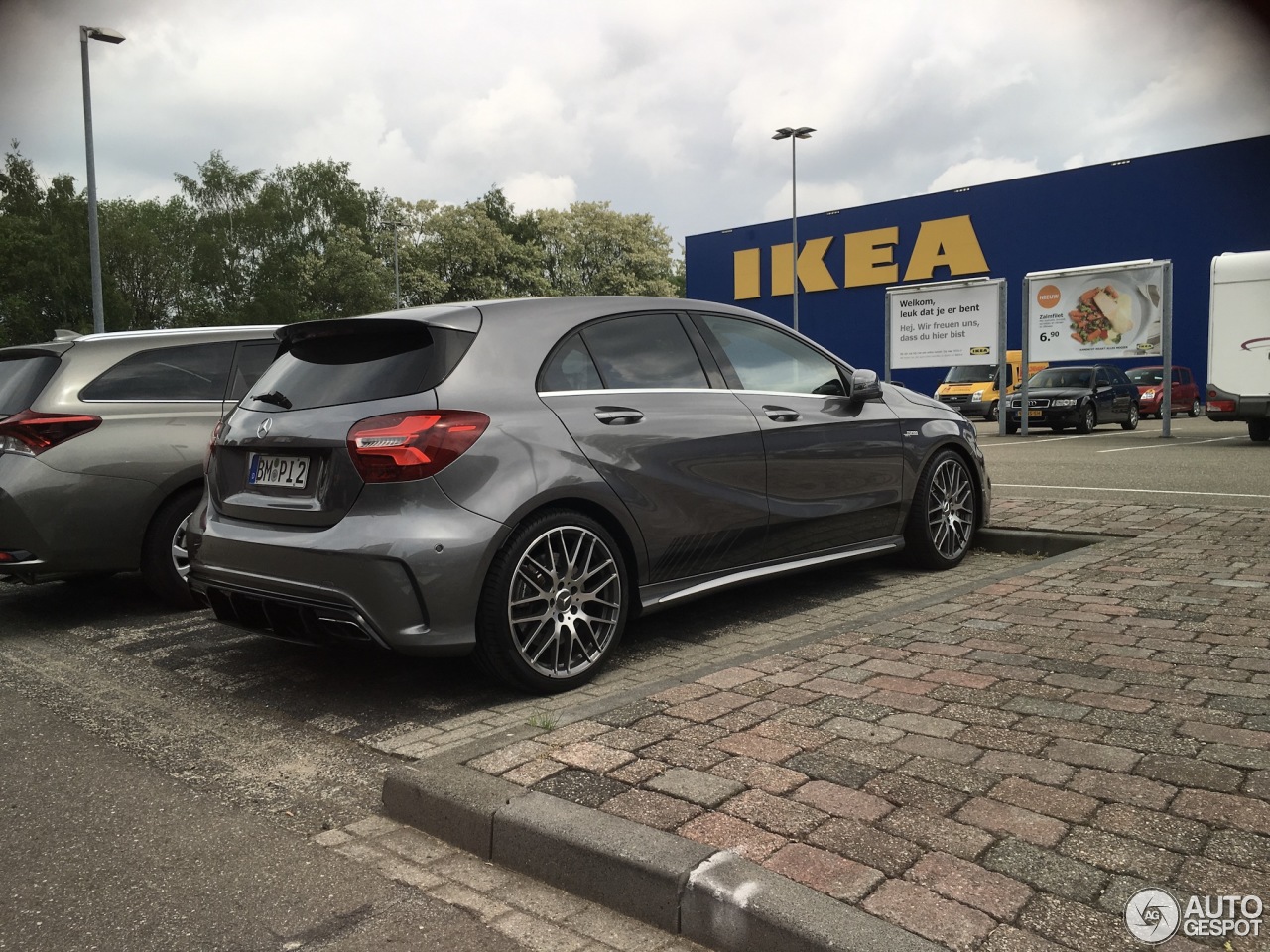 Mercedes-AMG A 45 W176 2015